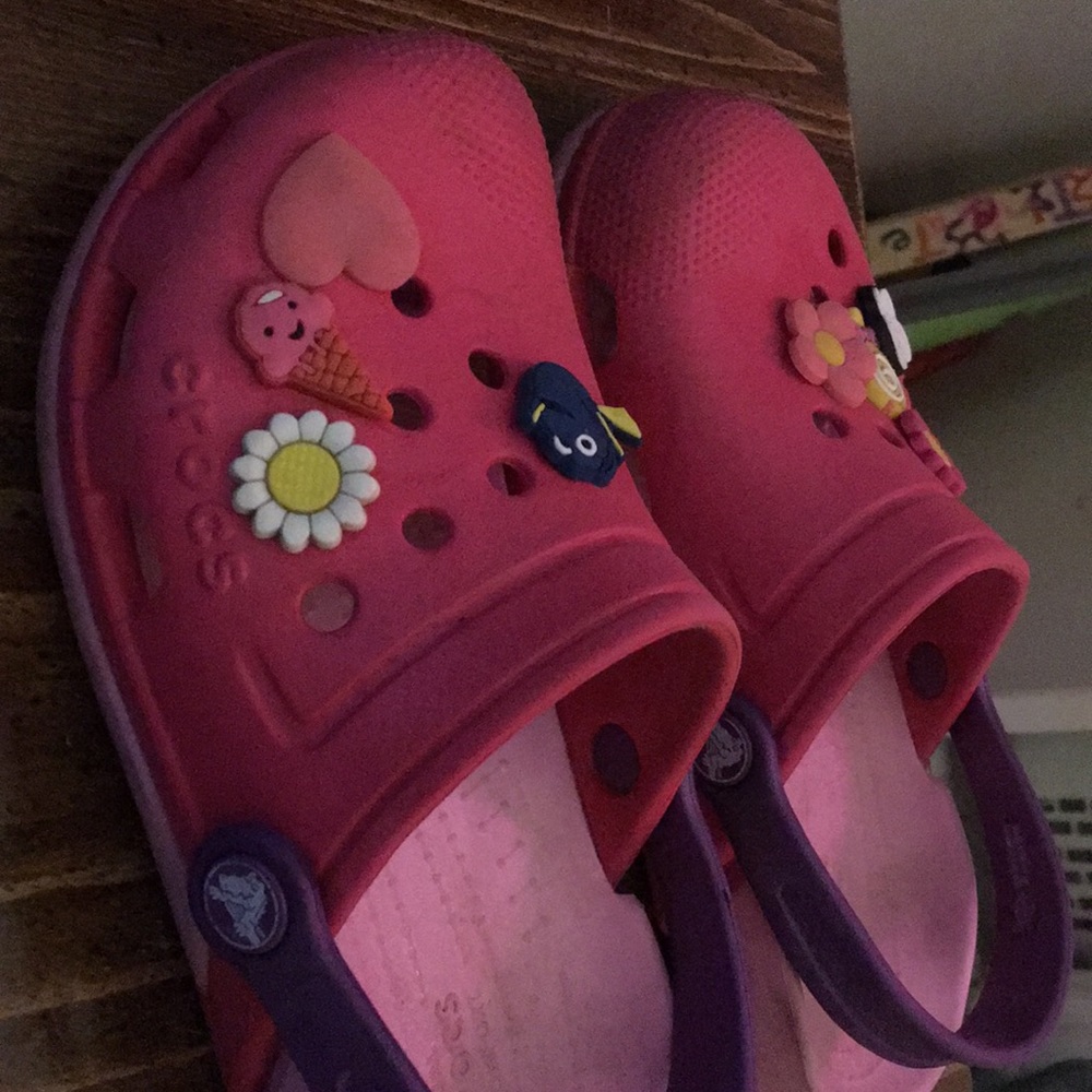 CROCS!!😍